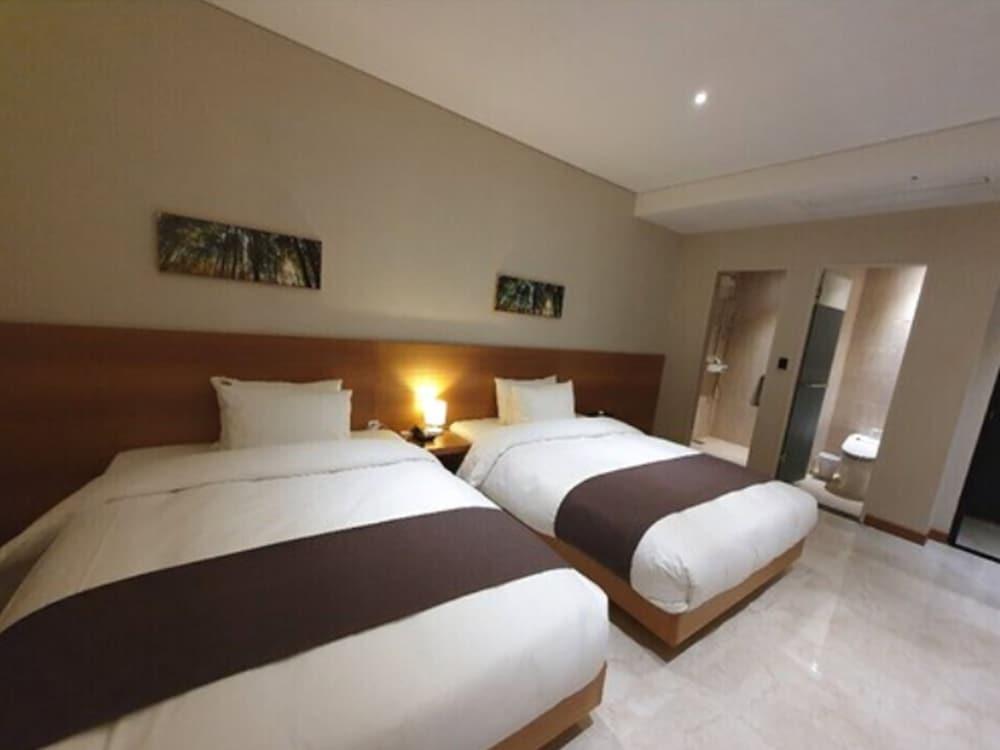 Benikea Hotel Yangsan Extérieur photo