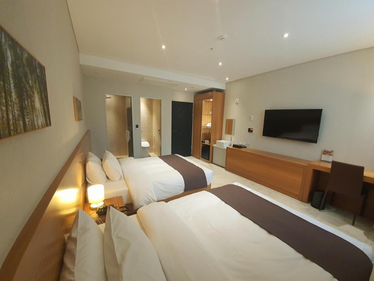 Benikea Hotel Yangsan Extérieur photo